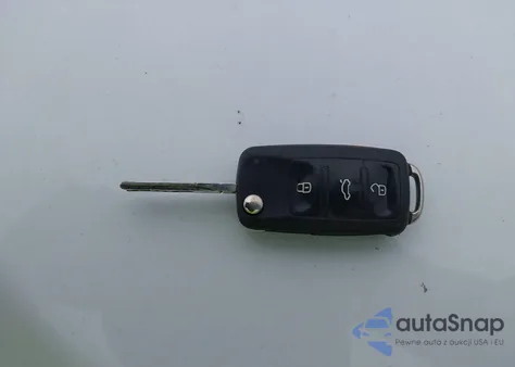 2015 Volkswagen Passat 1.8T Wolfsburg Edition из США, поврежденный, VIN 1VWAT7A31FC011266